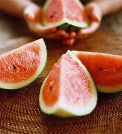 缠花吃瓜,揭秘古代宫廷中的雅趣生活