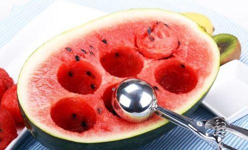 吃瓜入口日更,揭秘娱乐圈那些事儿